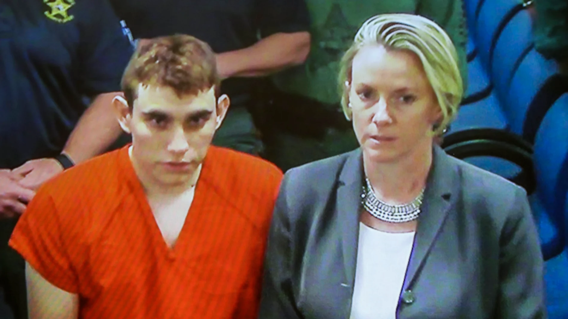 Nikolas Cruz comparece ante la jueza tras ser detenido por la matanza en su instituto Nikolas Cruz comparece ante la jueza tras ser detenido por la matanza en su instituto