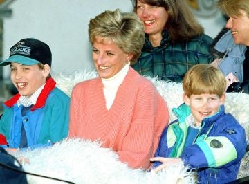 La princesa Diana con sus hijos