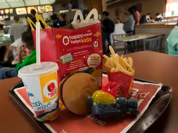 Un menú Happy Meal Un menú Happy Meal