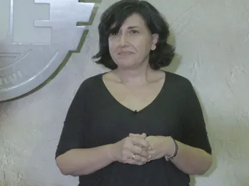 Juana Mula, directora de arte, nos presenta el armamento de ‘Cuerpo de Élite’ Juana Mula, directora de arte, nos presenta el armamento de ‘Cuerpo de Élite’