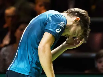 David Goffin tuvo que retirarse por un golpe en el ojo David Goffin tuvo que retirarse por un golpe en el ojo