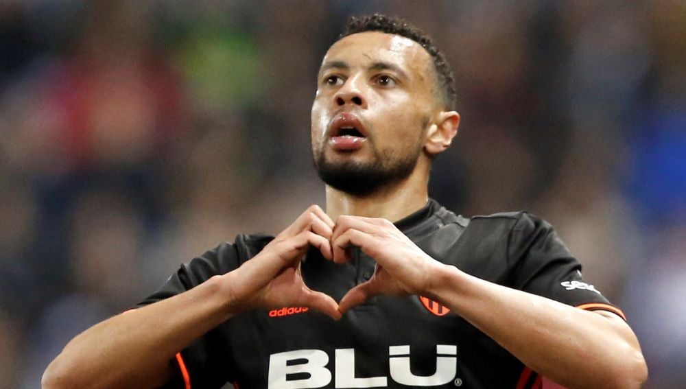 Coquelin celebra un gol con el Valencia