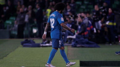 Preocupación en el Madrid a 15 días del PSG: Marcelo se retiró lesionado ante el Betis