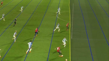 Las polémicas 'líneas' torcidas del VAR en el gol de Mata