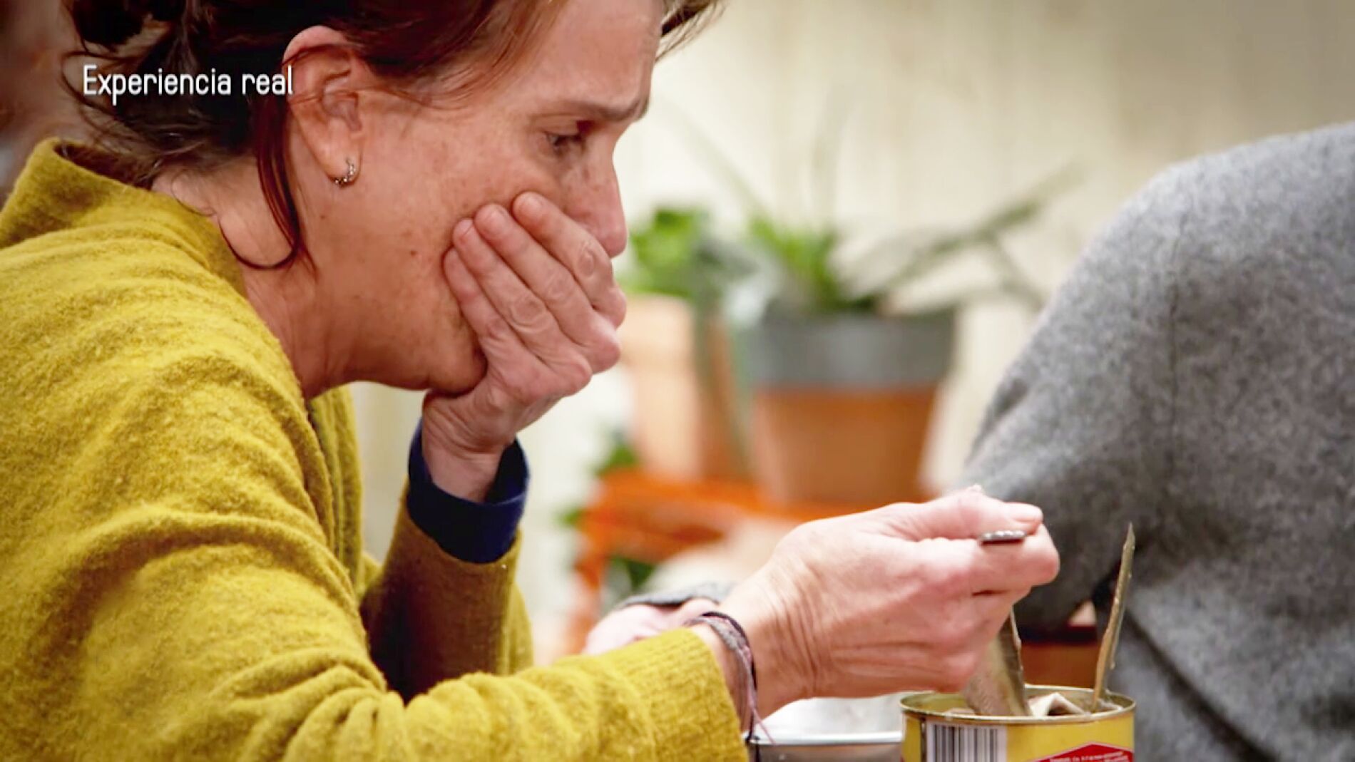 El nuevo experimento social de 'El Hormiguero 3.0': El aperitivo sueco que huele a pescado podrido