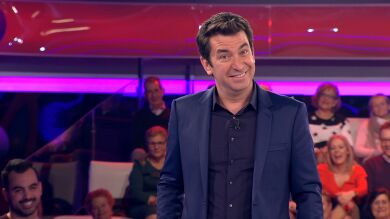 Arturo Valls sorprende con un nuevo chiste sobre carteros al estilo Matías Prats