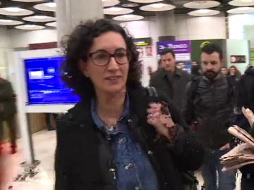 Marta Rovira a su llegada al aeropuerto de Madrid