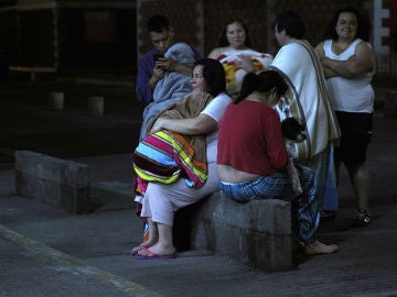 Un grupo de afectados por el terremoto de México
