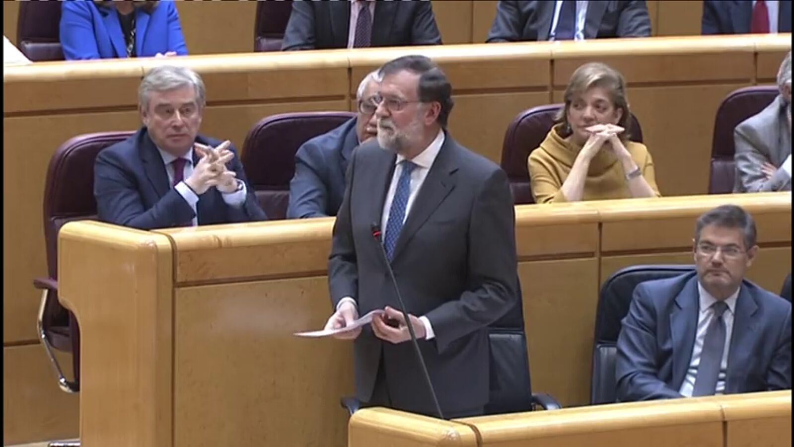 Rajoy pide a ERC dejar de pensar en Puigdemont y desbloquear la situación política en Cataluña