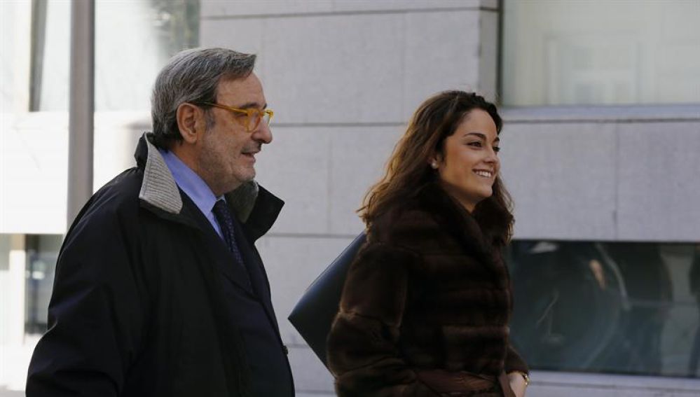 l expresidente de Catalunya Caixa Narcís Serra a su salida de la Audiencia Nacional
