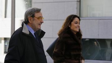 l expresidente de Catalunya Caixa Narcís Serra a su salida de la Audiencia Nacional 
