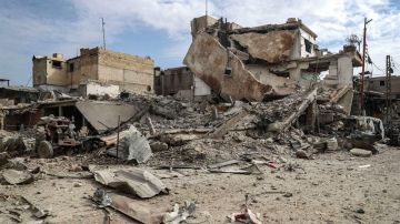 Edificios destruídos tras un bombardeo al este de Guta