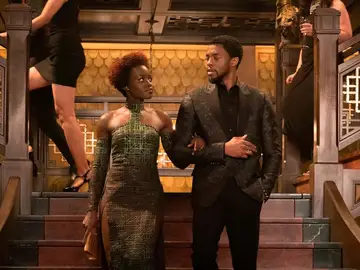Lupita Nyong'o y Chadwick Boseman en 'Black Panther' Lupita Nyong'o y Chadwick Boseman en 'Black Panther'