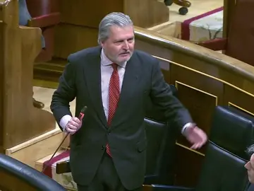 Méndez de Vigo, sobre la sentencia del TC por la educación en Cataluña: "Fue una actitud valiente que tuvo el Gobierno para resolver un problema" Méndez de Vigo, sobre la sentencia del TC por la educación en Cataluña: "Fue una actitud valiente que tuvo el Gobierno para resolver un problema"