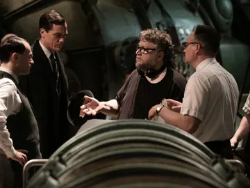 Guillermo del Toro en el rodaje de 'La forma del agua' Guillermo del Toro en el rodaje de 'La forma del agua'
