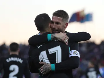 Lucas Vázquez celebra con Sergio Ramos su gol contra el Leganés Lucas Vázquez celebra con Sergio Ramos su gol contra el Leganés