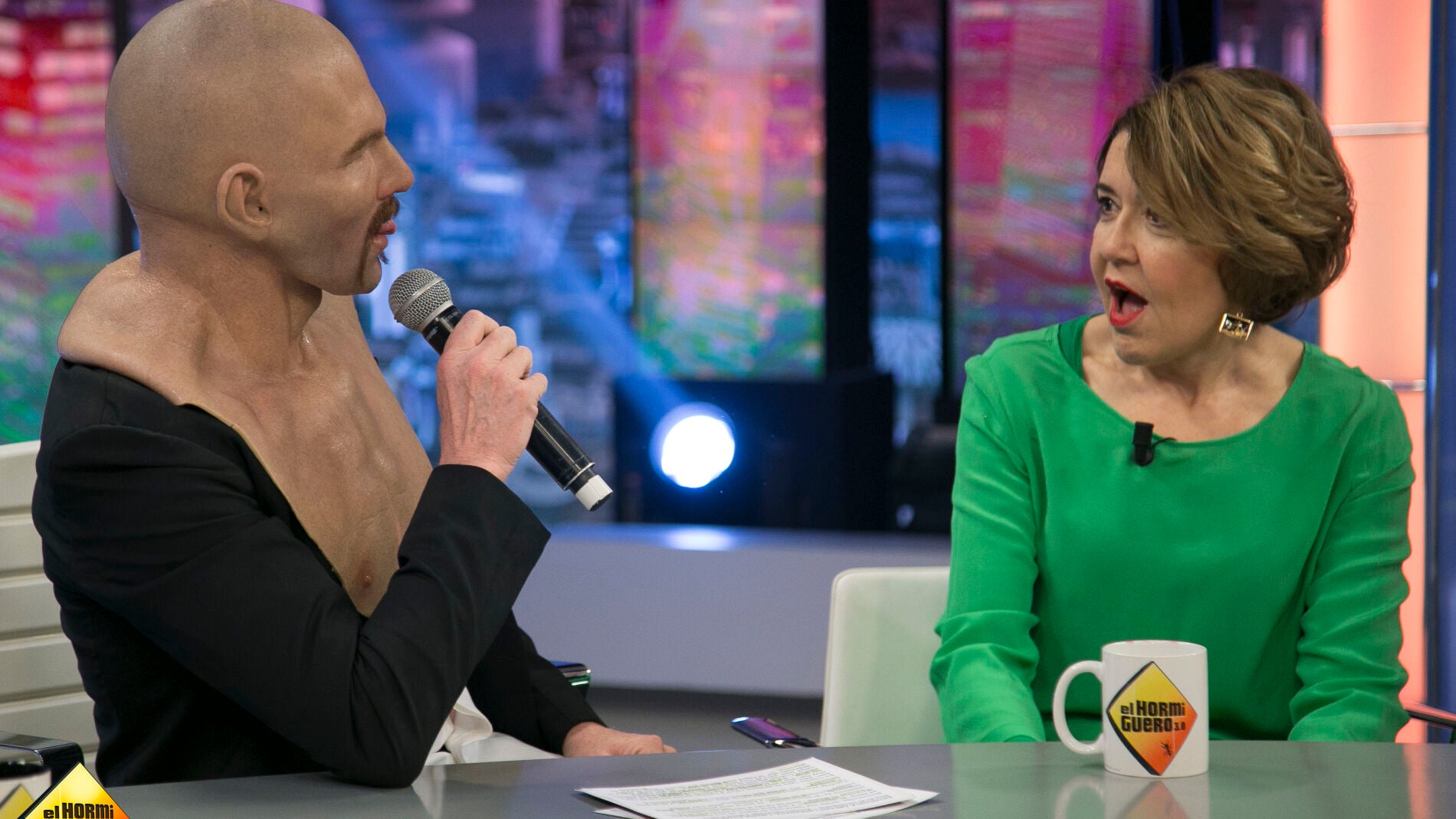 Pablo Motos saca a la luz la broma m&aacute;s pesada que le hizo a su hermana con una m&aacute;scara hiperrealista