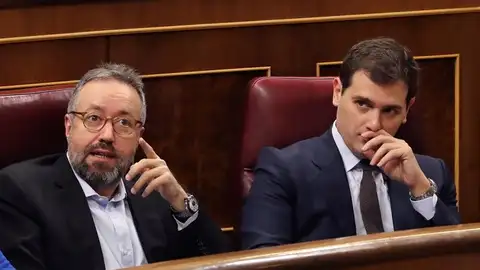 Albert Rivera y Juan Carlos Girauta en una imagen de archivo Albert Rivera y Juan Carlos Girauta en una imagen de archivo