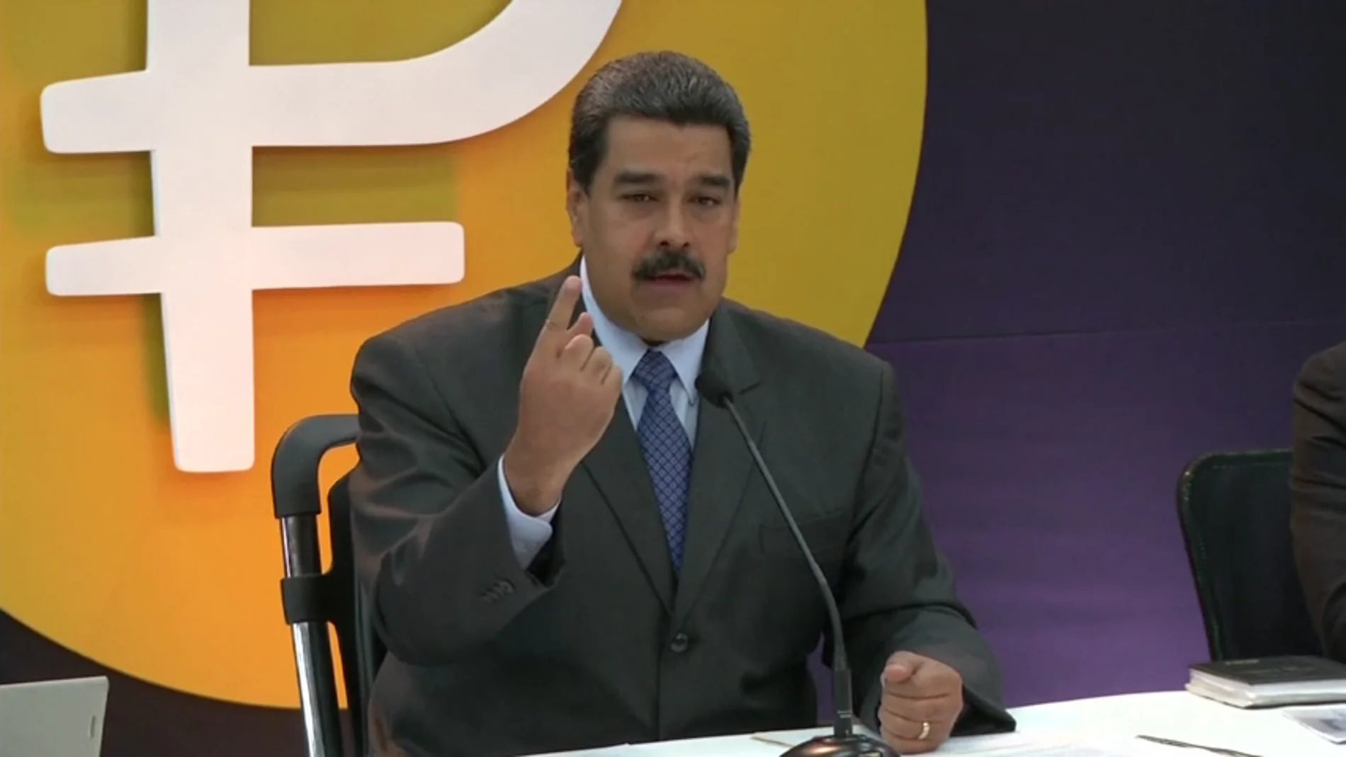Maduro dice que preventa de criptomoneda "petro" alcanza 735 millones dólares Maduro dice que preventa de criptomoneda "petro" alcanza 735 millones dólares