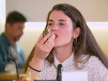 Carolyne le dice a Sheyla todo lo que le haría: “Tocarte, besarte y desearte” Carolyne le dice a Sheyla todo lo que le haría: “Tocarte, besarte y desearte”