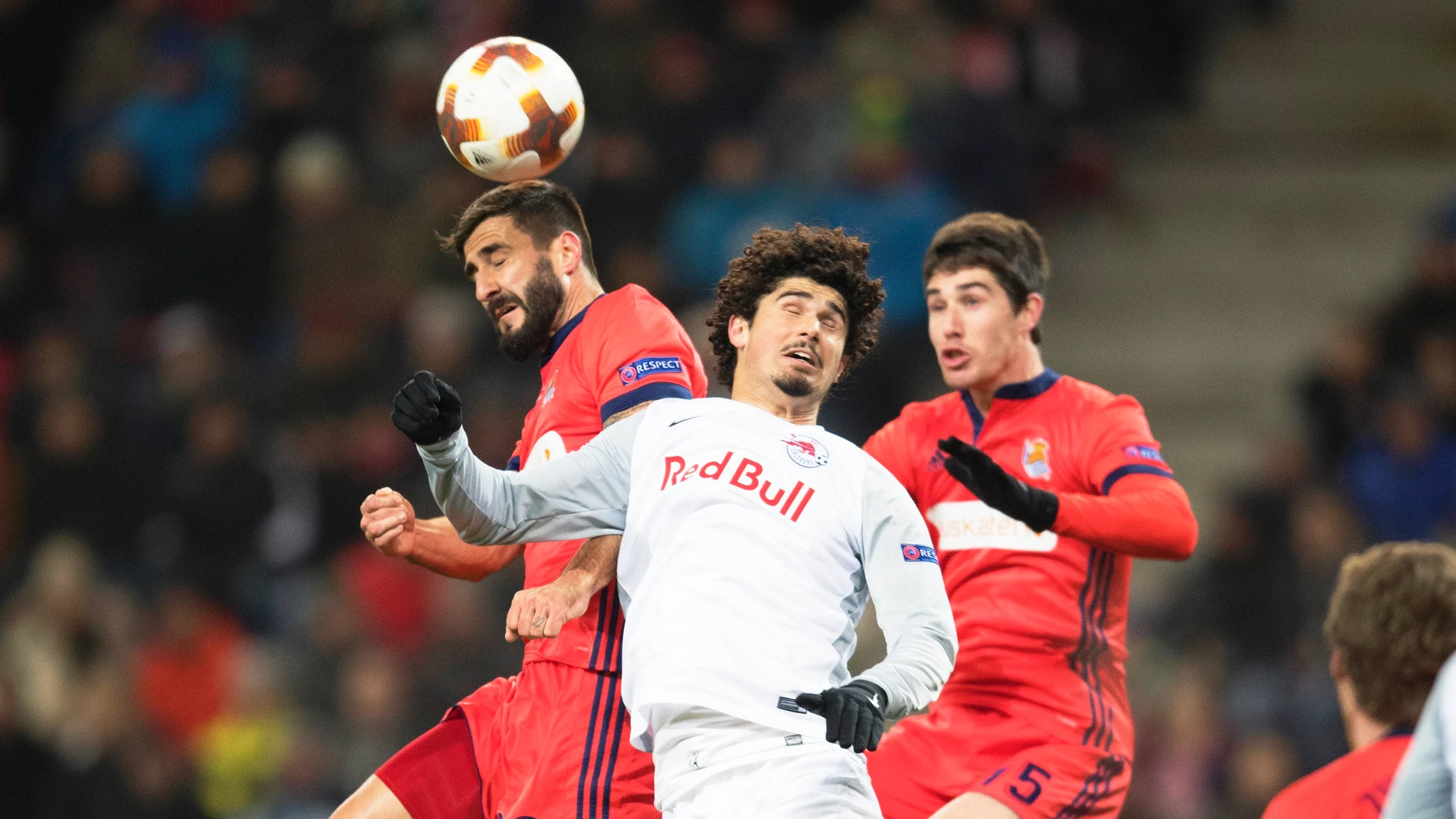 Momento del partido entre Salzburgo y Real Sociedad Momento del partido entre Salzburgo y Real Sociedad
