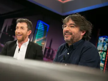 Jordi Évole se sincera con Pablo Motos: "Me gustaría seguir haciendo mi programa sin miedo" Jordi Évole se sincera con Pablo Motos: "Me gustaría seguir haciendo mi programa sin miedo"