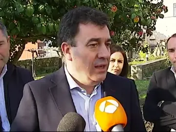 El conselleiro de Cultura, sobre el Pazo de Meirás: "Vamos a pelear para que este bien pase a patrimonio público" El conselleiro de Cultura, sobre el Pazo de Meirás: "Vamos a pelear para que este bien pase a patrimonio público"