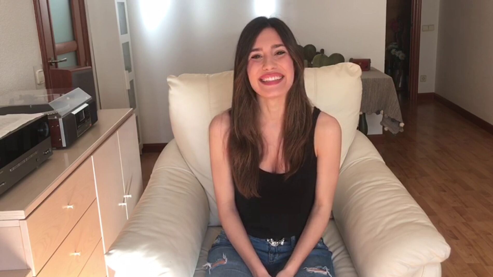 La felicitaci&oacute;n de Yara Puebla por el s&eacute;ptimo aniversario de 'El secreto de Puente Viejo'