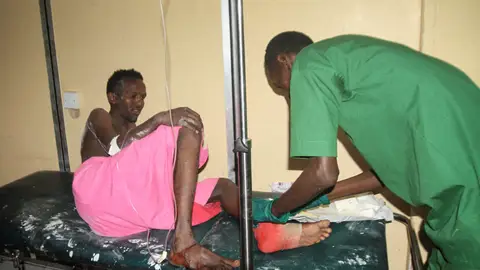 Uno de los heridos en el atentado de Mogadiscio Uno de los heridos en el atentado de Mogadiscio