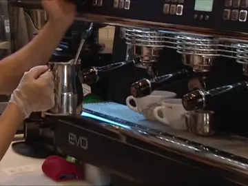 Los bares van saliendo de la crisis: ganan un 2,5% más que en 2016 Los bares van saliendo de la crisis: ganan un 2,5% más que en 2016