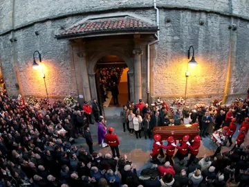 Último adiós al ertzaina fallecido en San Mamés Último adiós al ertzaina fallecido en San Mamés