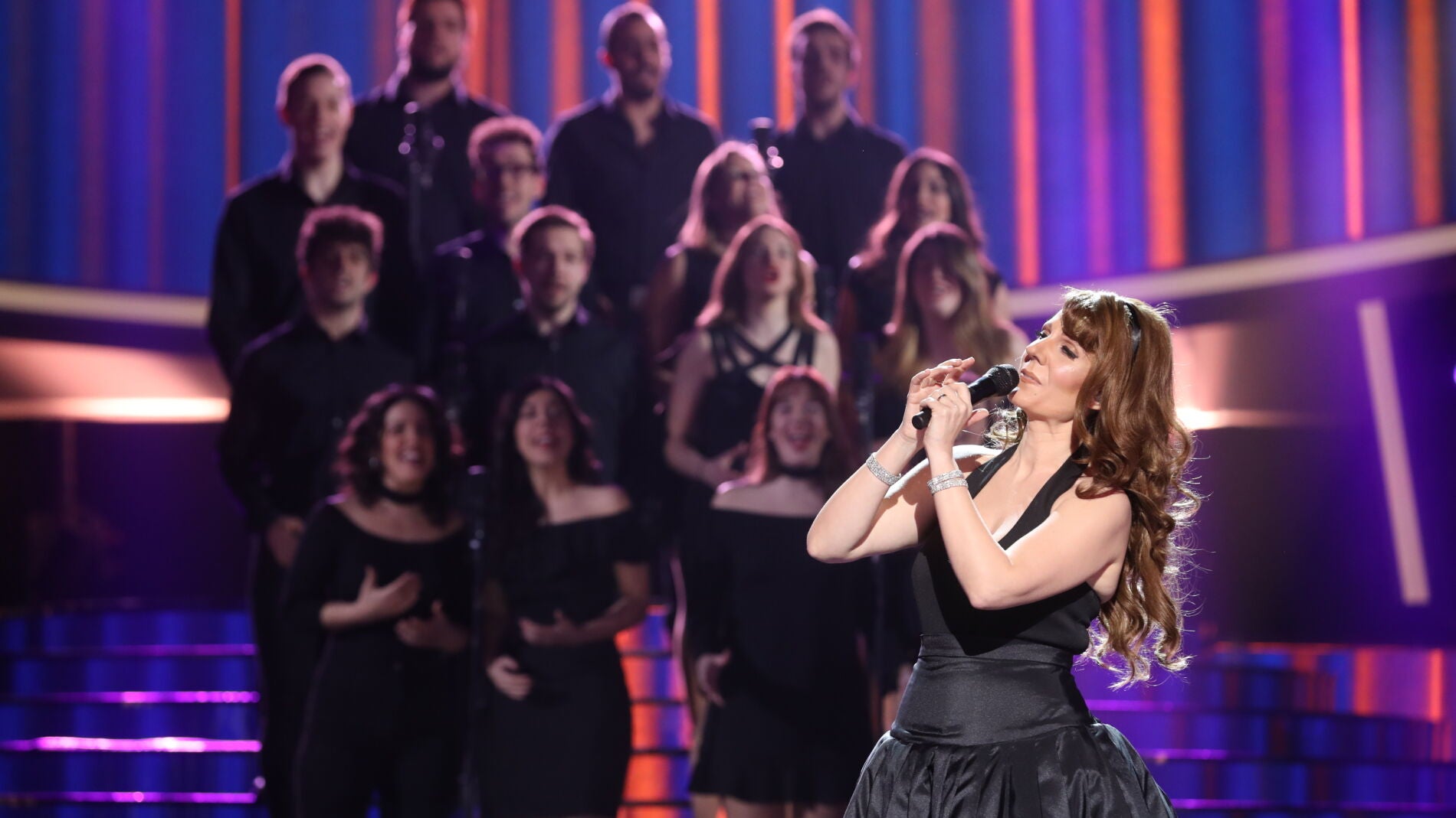 Diana Navarro hace vibrar de emoci&oacute;n con 'Anytime you need a friend' de Mariah Carey en 'Tu cara me suena'