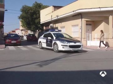 Coche de la Policía en las Torres de Cotillas