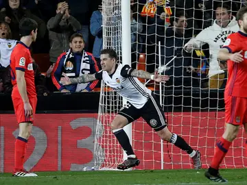 Santi Mina celebra un gol ante la Real Sociedad Santi Mina celebra un gol ante la Real Sociedad