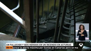Un muerto, dos heridos graves y cuatro intoxicados en el incendio de un edificio en Siero, Asturias