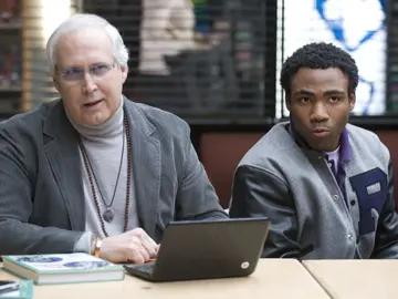 Chevy Chase y Donald Glover en 'Community' Chevy Chase y Donald Glover en 'Community'