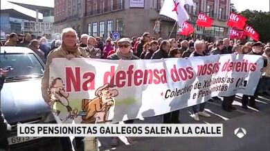 Cientos de jubilados protestan en toda Galicia en defensa de unas pensiones 