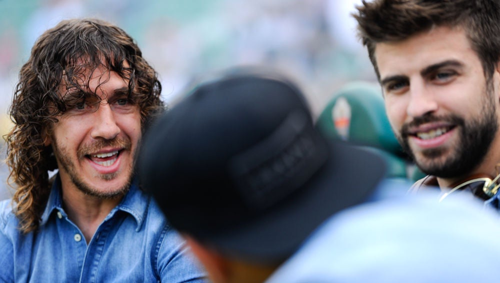 Puyol y Piqué, antes de un partido