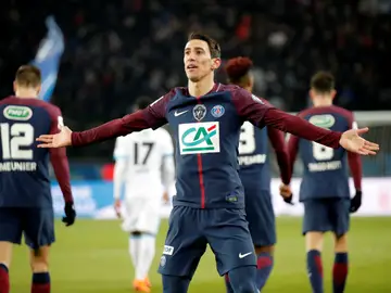 Di María celebra con la grada uno de sus goles con el PSG Di María celebra con la grada uno de sus goles con el PSG