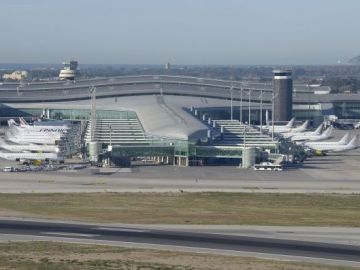 Vista de la Terminal 1 de El Prat. / Foto: AENA_643x397
