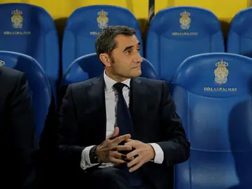 Valverde, en el banquillo de la UD Las Palmas Valverde, en el banquillo de la UD Las Palmas