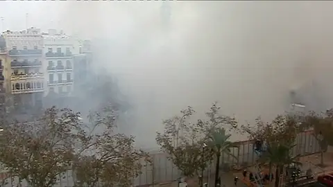 La primera mascletá del año La primera mascletá del año