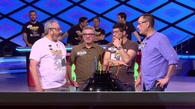 'Los Lobos' demuestran sus habilidades con una mítica pregunta 