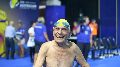 George Corones tras batir el récord en los 50 m libres George Corones tras batir el récord en los 50 m libres