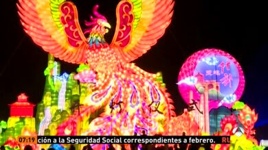 El festival de las linternas en China cierra las celebraciones de año nuevo