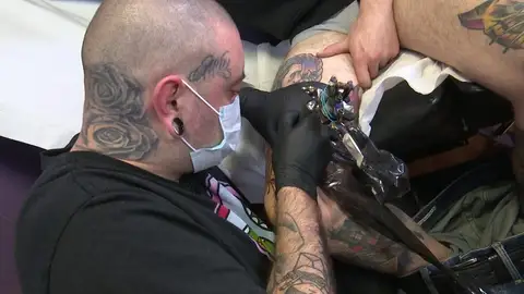 El tatuaje es un sector en expansión amenazado por la ilegalidad El tatuaje es un sector en expansión amenazado por la ilegalidad