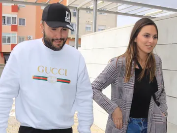 Kiko Rivera e Irene Rosales acuden a conocer al hijo de Eva González y Cayetano Rivera Kiko Rivera e Irene Rosales acuden a conocer al hijo de Eva González y Cayetano Rivera
