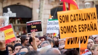 Los Mossos investigan una pelea entre dos grupos al acabar la manifestación de Tabarnia