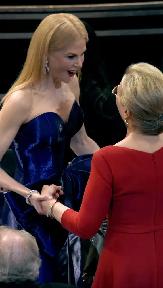 Nicole Kidman saluda a Meryl Streep, con la que trabajará de nuevo en 'Big Little Lies'