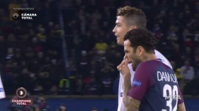 Dani Alves estalla en redes tras las acusaciones de pegarle un moco a Cristiano: 